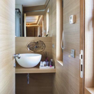 apple-tree-room